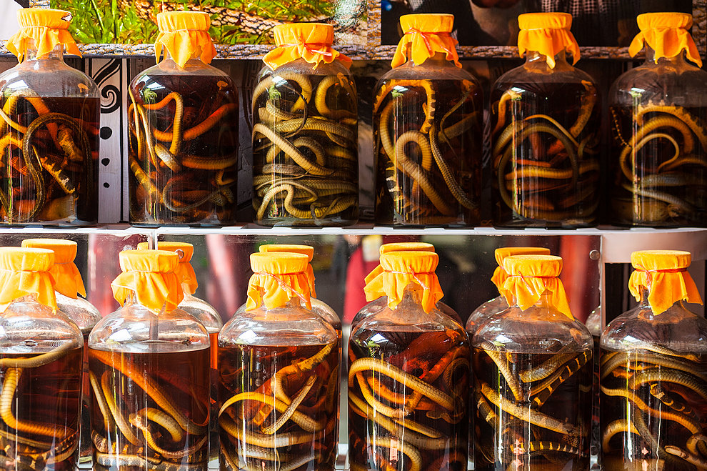 Xizhou, marynowane węże (Yunnan (Chiny) 2012, część 3/2)